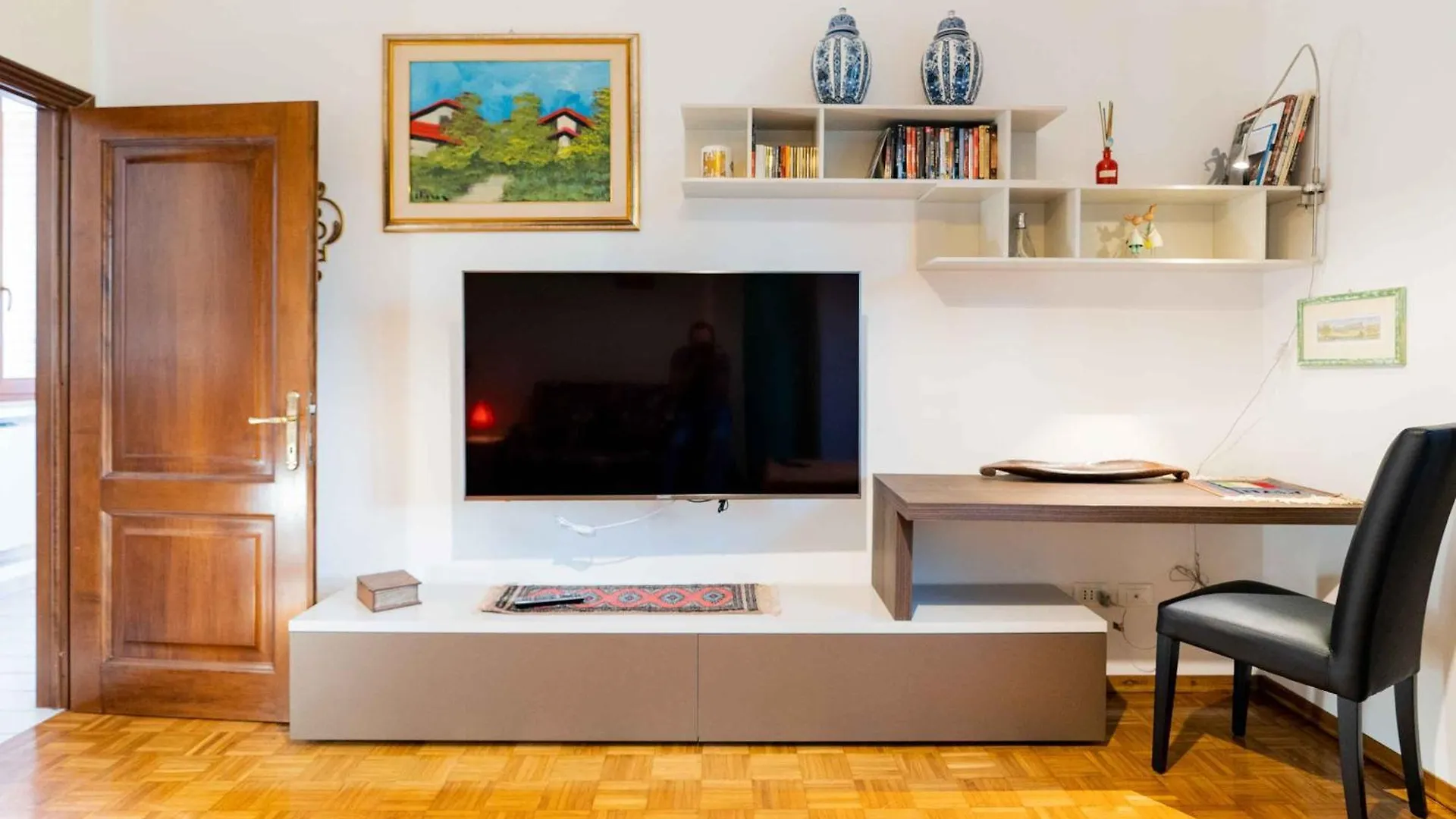 Sunny Courtyard Apartment Piombino 0*,